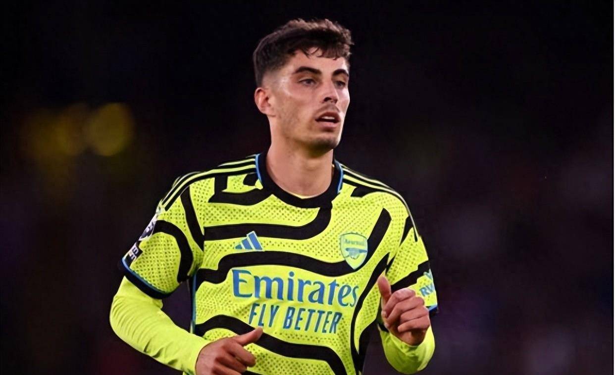 两人接连破 两人接连破