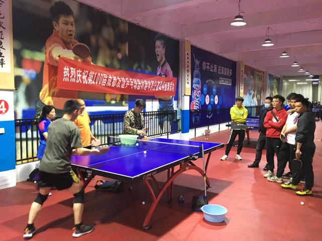 体育中国之队举办家庭体验日 小球迷为国足送上满满祝福