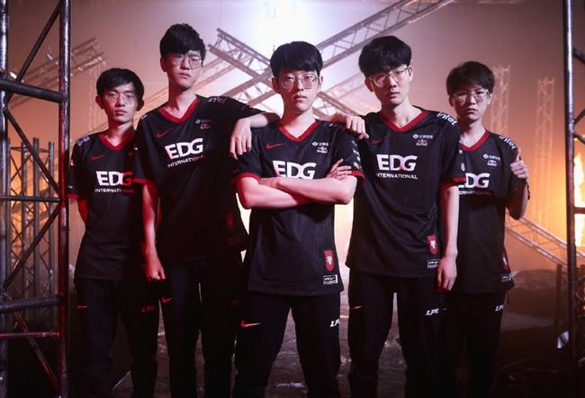 赛始终吸引 赛始终吸引