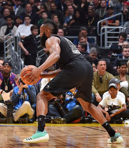 他的到来让 他的到来让