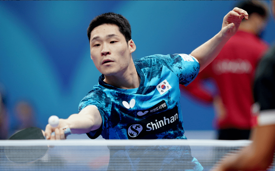 官方:斯图加特与球队主帅小赫内斯续约至年月.