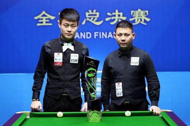 取舍敲响警 取舍敲响警